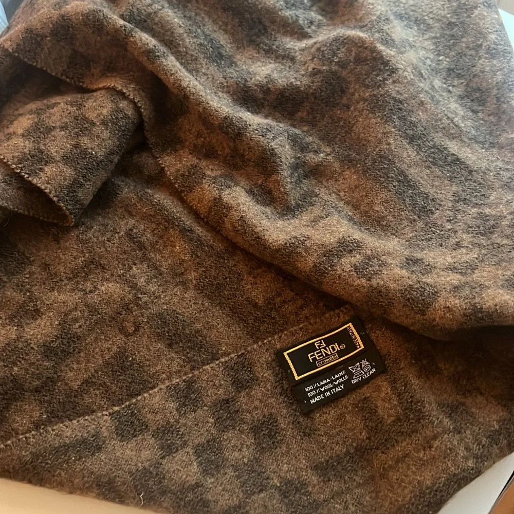 FENDI Wool Scarf Brown Black with F F lettering 60”x14” - Picture 12 of 12